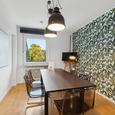 In - 90m2, 3 Zi, 5 Einzelbetten, Free Coffee, Wifi & Parking - 24h Check In * Isenbuettel