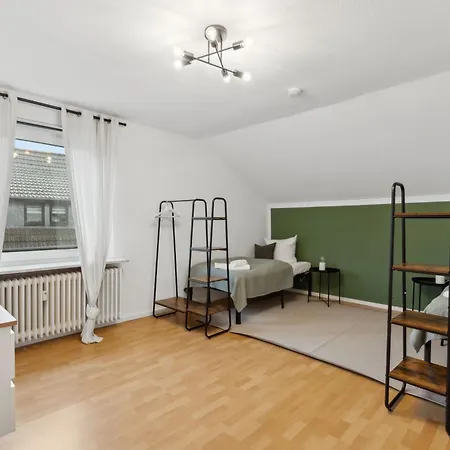 In - 90m2, 3 Zi, 5 Einzelbetten, Free Coffee, Wifi & Parking - 24h Check In شقة *
