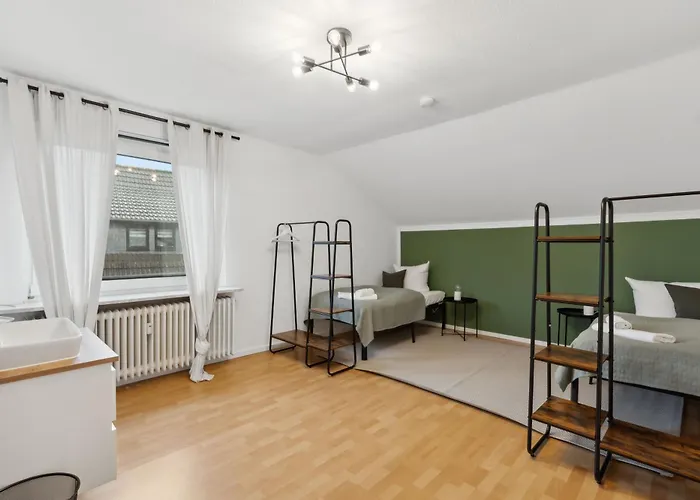 In - 90m2, 3 Zi, 5 Einzelbetten, Free Coffee, Wifi & Parking - 24h Check In شقة *